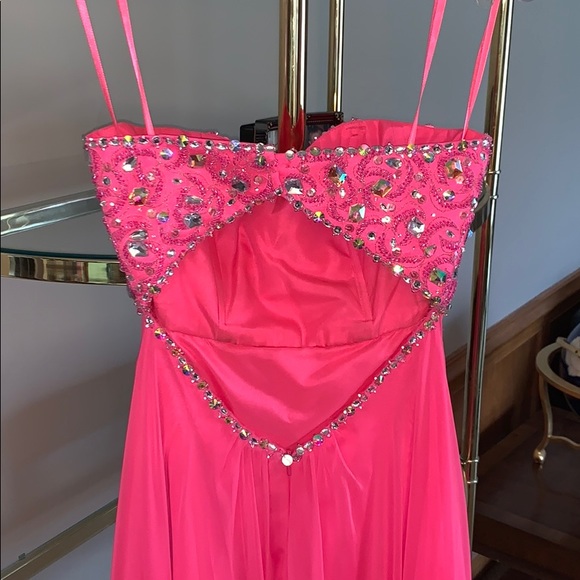 Prom dress - Picture 5 of 7